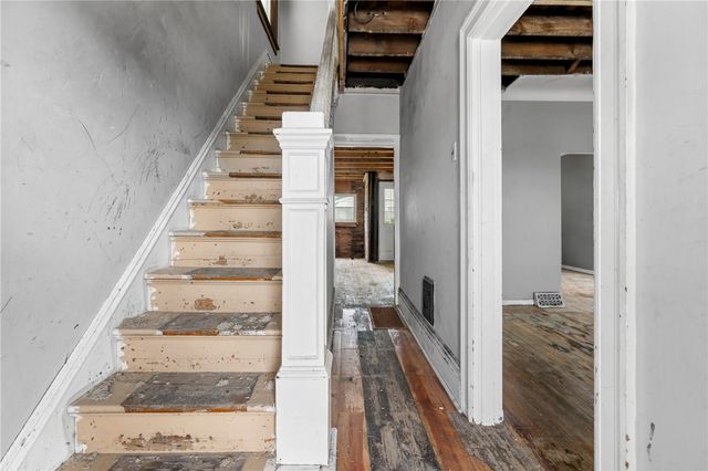 919 Brinton Ave, Pitcairn, PA 15140