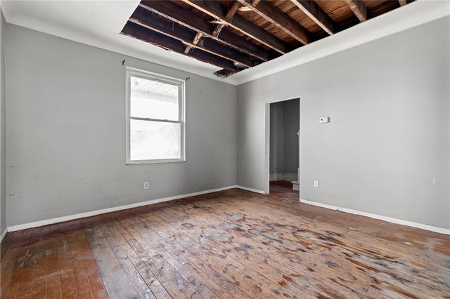 919 Brinton Ave, Pitcairn, PA 15140