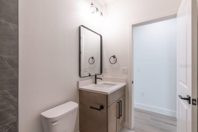 40 W 12TH STREET, Apopka, FL 32703