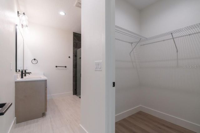 40 W 12TH STREET, Apopka, FL 32703