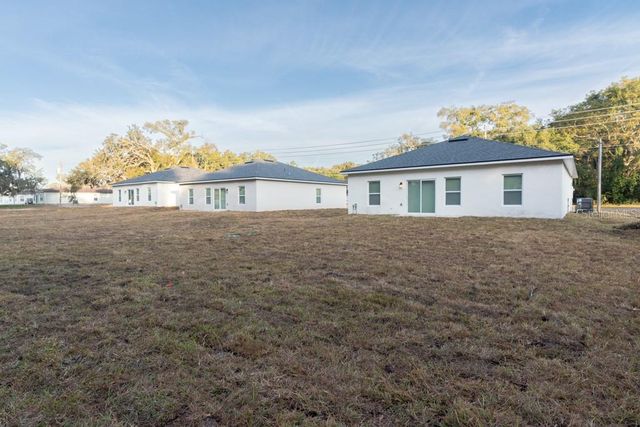 40 W 12TH STREET, Apopka, FL 32703