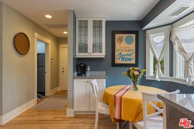 11835 S South Park Avenue, Los Angeles, CA 90066
