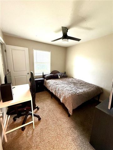 209 W Edgewood Drive, Edgerton, KS 66021
