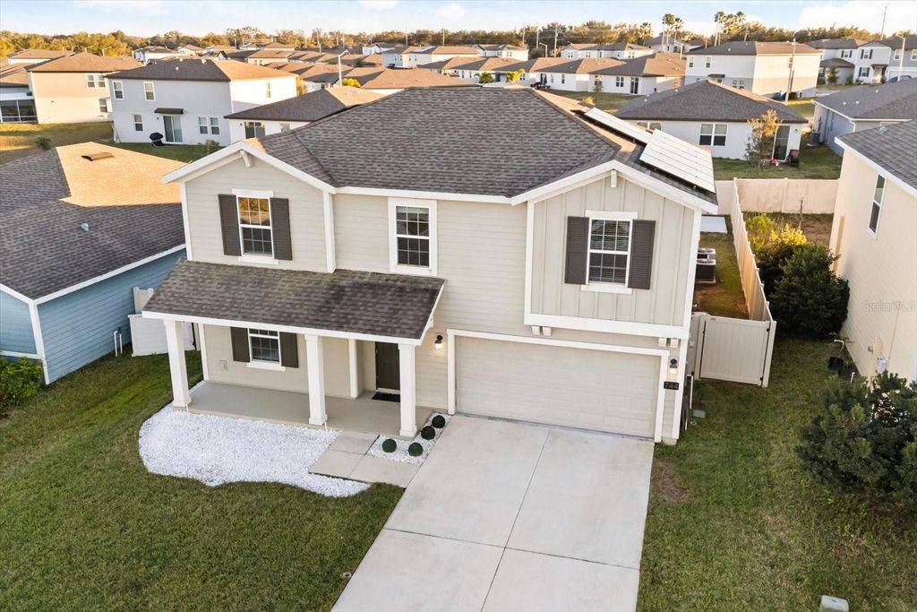 Image 16 of property listing at 744 SIMONE COURT, Haines City, FL 33844