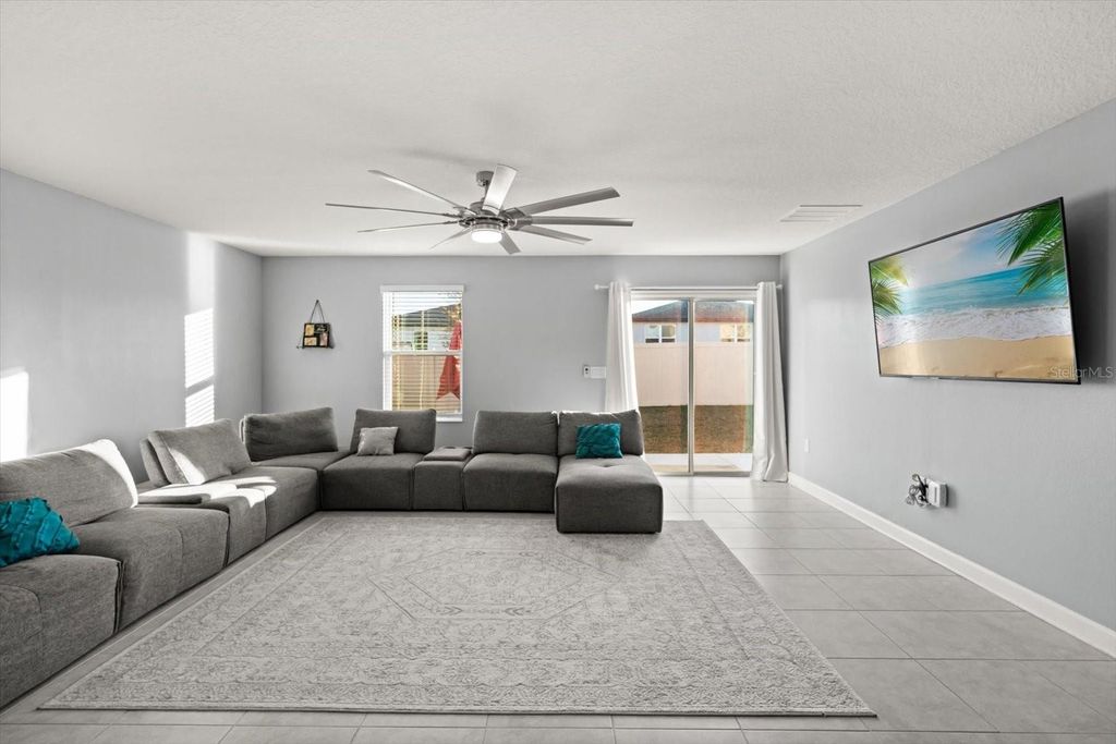 Image 3 of property listing at 744 SIMONE COURT, Haines City, FL 33844