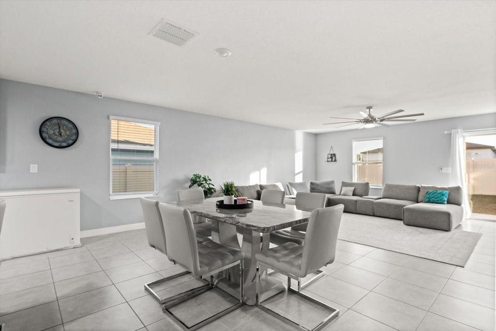 Image 5 of property listing at 744 SIMONE COURT, Haines City, FL 33844