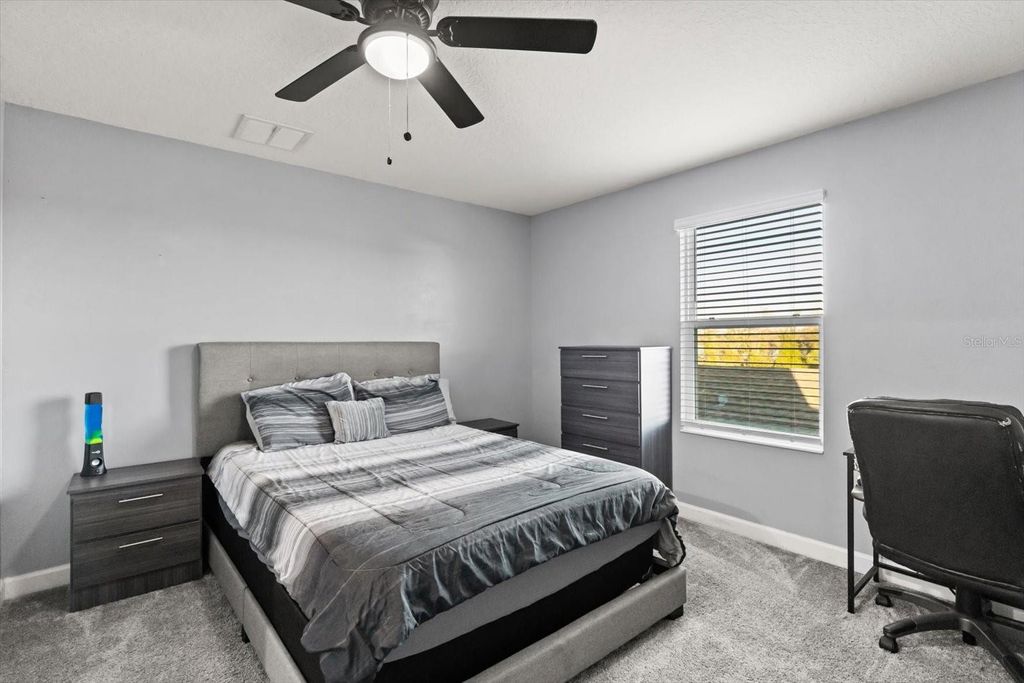 Image 8 of property listing at 744 SIMONE COURT, Haines City, FL 33844