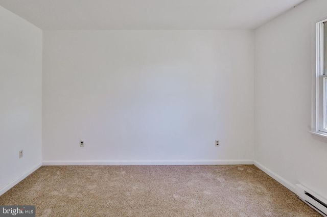3 DUSTY RD, Easton, PA 18045