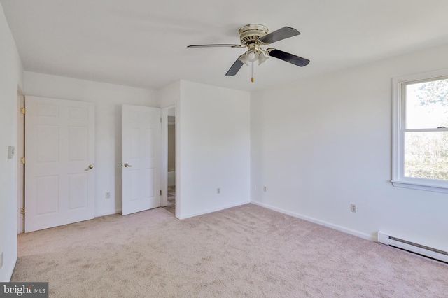 3 DUSTY RD, Easton, PA 18045