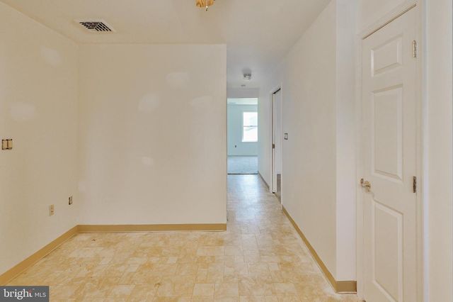 3 DUSTY RD, Easton, PA 18045