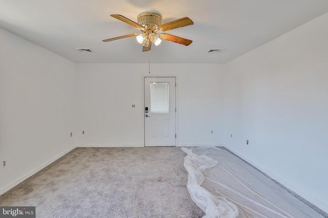 3 DUSTY RD, Easton, PA 18045