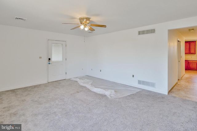 3 DUSTY RD, Easton, PA 18045
