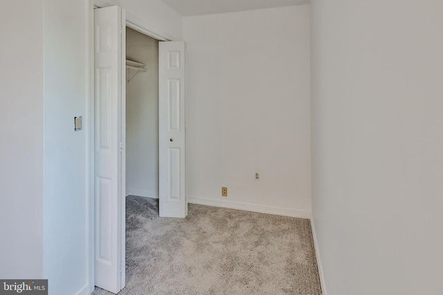3 DUSTY RD, Easton, PA 18045