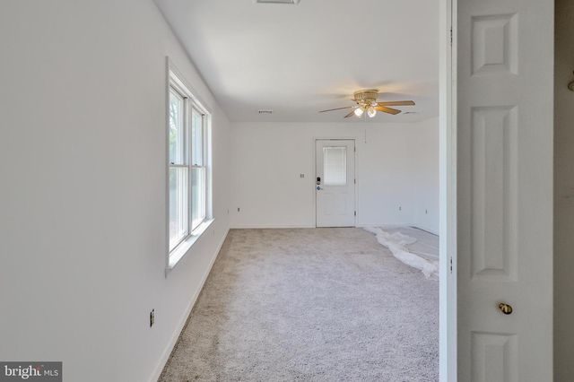 3 DUSTY RD, Easton, PA 18045