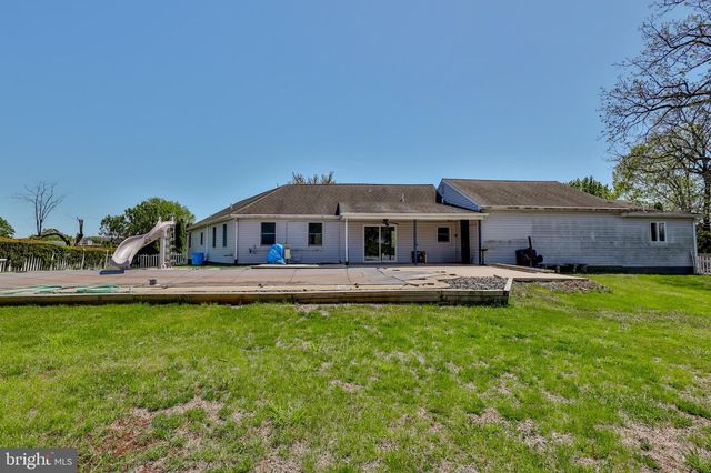 3 DUSTY RD, Easton, PA 18045