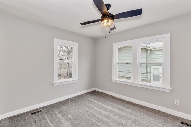 544 N Poplar St, Wichita, KS 67214