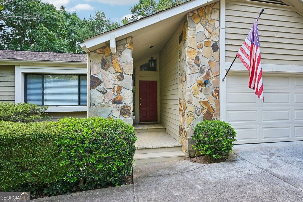 1008 Muirfield Drive NE, Marietta, GA 30068 — photo 2