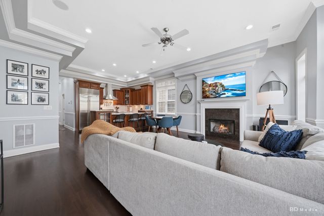 3251 N Kenmore Avenue 3, Chicago, IL 60657