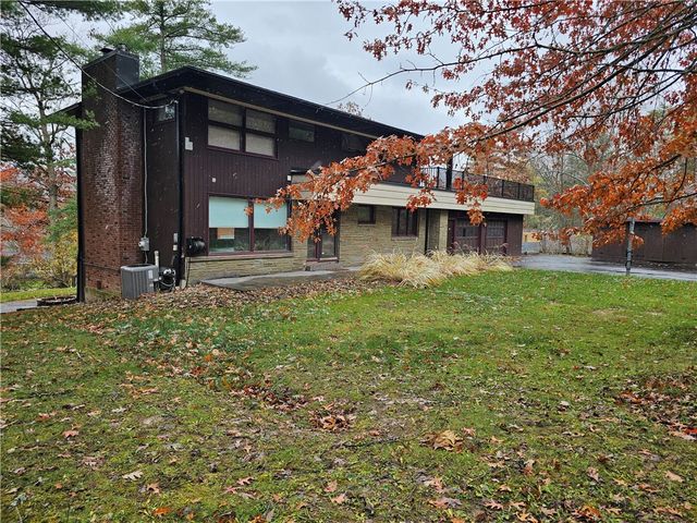 740 Larchmont Road, Elmira, NY 14905