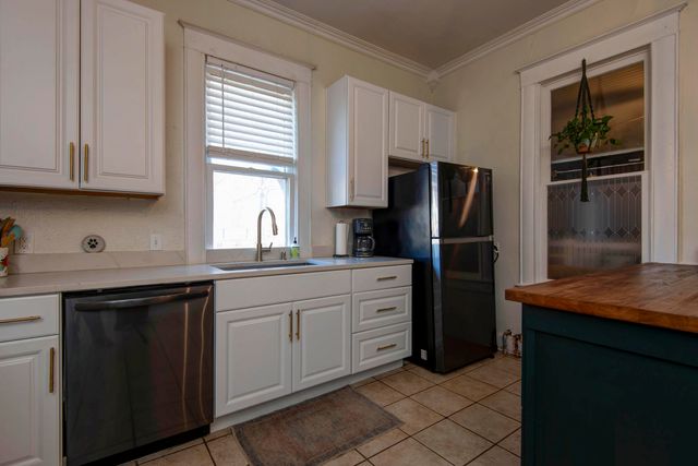 902 W Central Street, Springfield, MO 65802