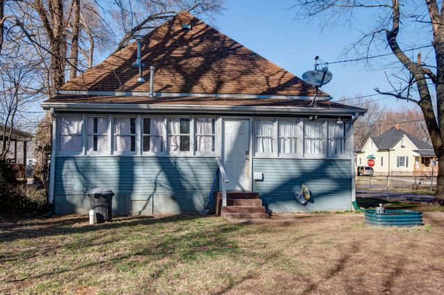 902 W Central Street, Springfield, MO 65802