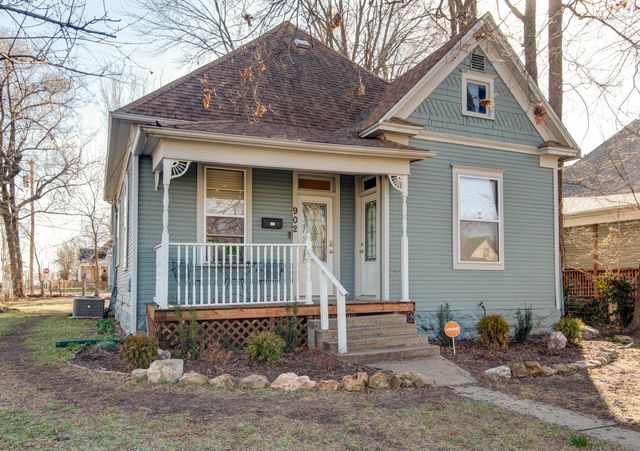 902 W Central Street, Springfield, MO 65802