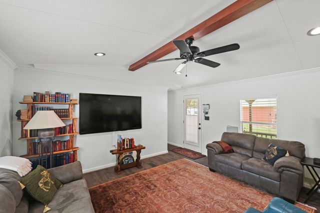 729 N Lake Shore Drive, Trinity, TX 75862