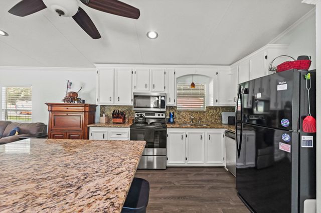 729 N Lake Shore Drive, Trinity, TX 75862