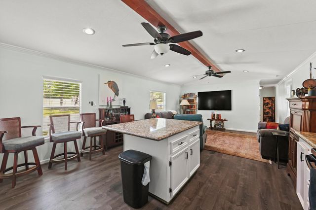 729 N Lake Shore Drive, Trinity, TX 75862