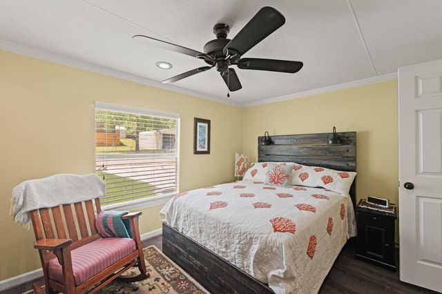 729 N Lake Shore Drive, Trinity, TX 75862