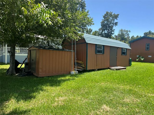 729 N Lake Shore Drive, Trinity, TX 75862