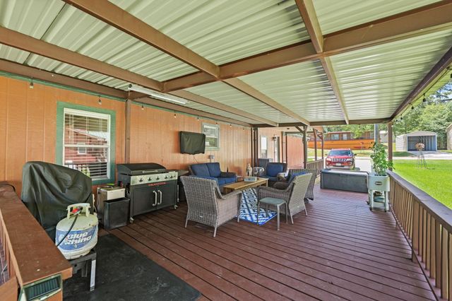 729 N Lake Shore Drive, Trinity, TX 75862