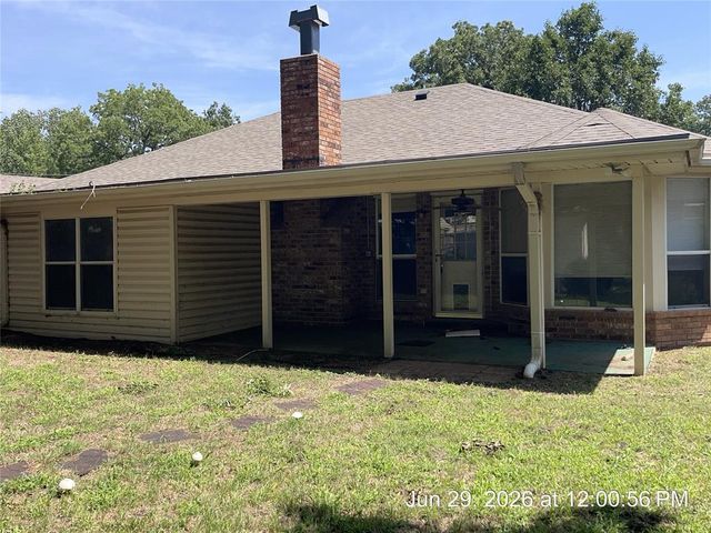 3 Larkens Place, Shawnee, OK 74801