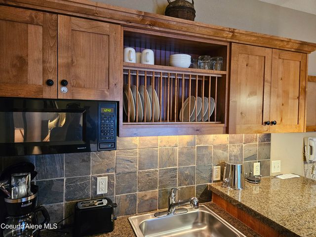 110 Morning Star Dr, 332, Kellogg, ID 83837