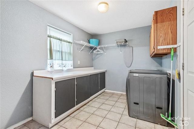 405 SW 10th Street, Bentonville, AR 72712