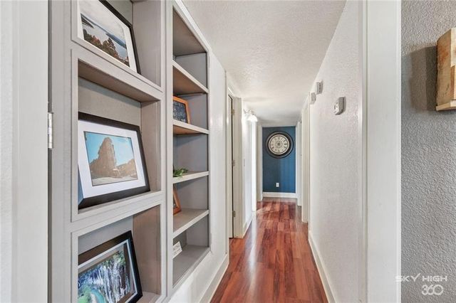 405 SW 10th Street, Bentonville, AR 72712