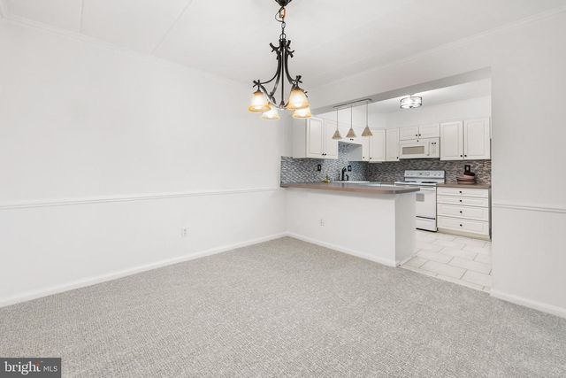 81 OAKRIDGE DR, Langhorne, PA 19047