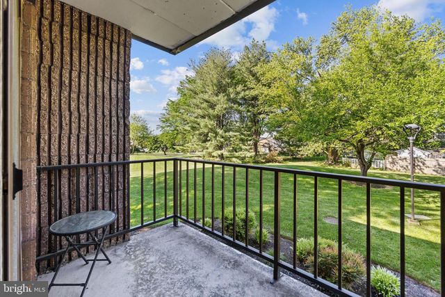 81 OAKRIDGE DR, Langhorne, PA 19047