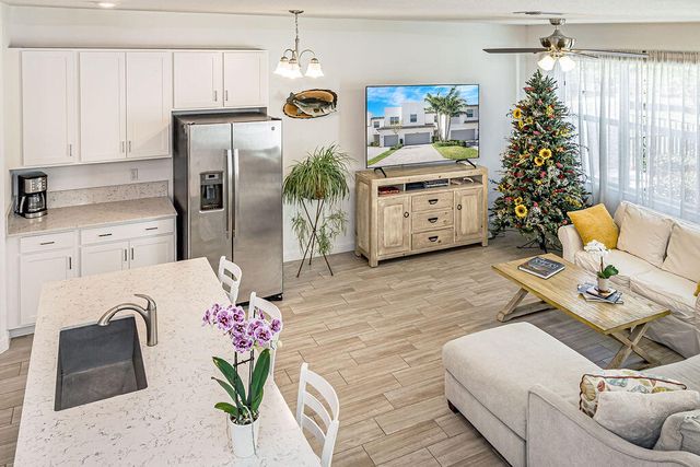 4823 Navali Drive, Lake Worth, FL 33467