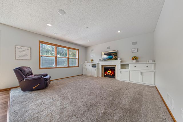 13837 Azalea Avenue, Rosemount, MN 55068