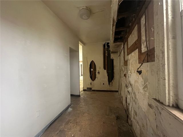 702 Whitney Ave, Wilkinsburg, PA 15221