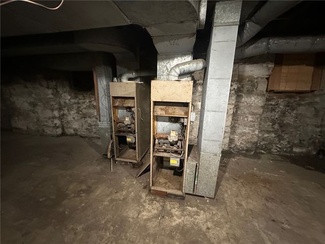 702 Whitney Ave, Wilkinsburg, PA 15221