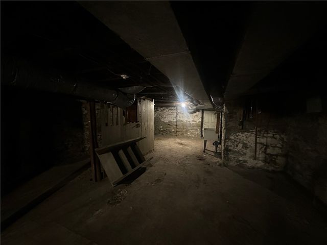 702 Whitney Ave, Wilkinsburg, PA 15221