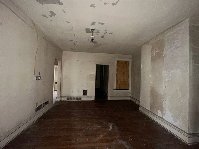 702 Whitney Ave, Wilkinsburg, PA 15221