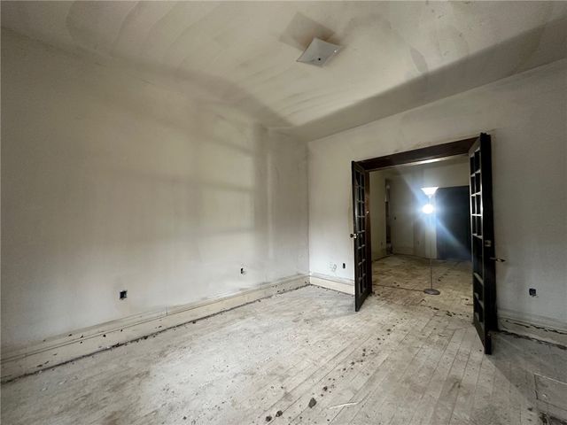 702 Whitney Ave, Wilkinsburg, PA 15221