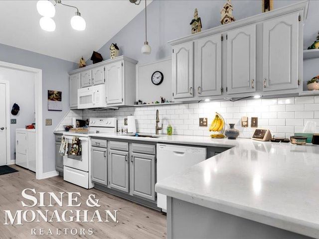 1045 Huntington Court, Marysville, MI 48040