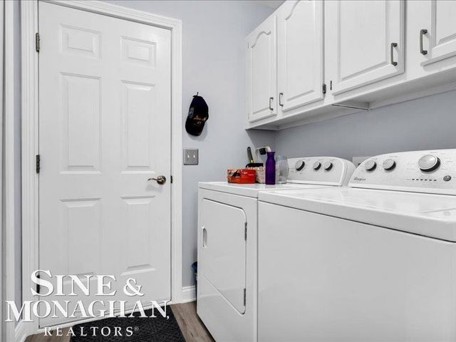 1045 Huntington Court, Marysville, MI 48040