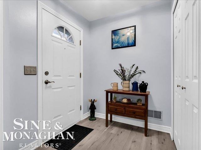 1045 Huntington Court, Marysville, MI 48040