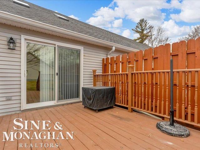 1045 Huntington Court, Marysville, MI 48040