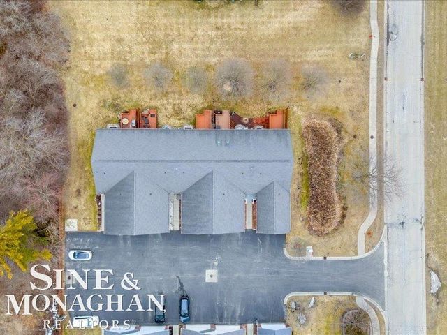 1045 Huntington Court, Marysville, MI 48040